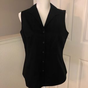 Black tapered Jones New York button up tank top